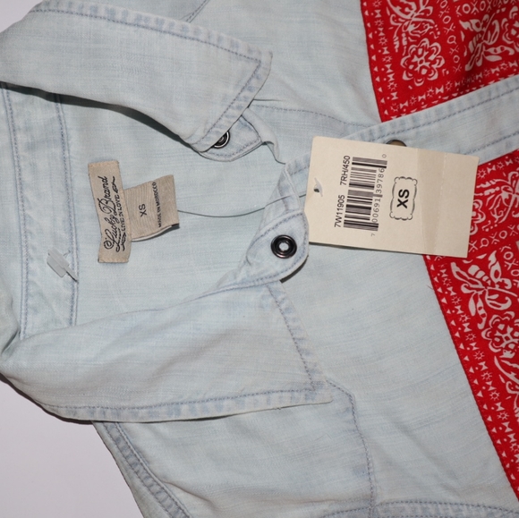 Lucky Brand Denim Chambray Bandana Shirt - Picture 5 of 7